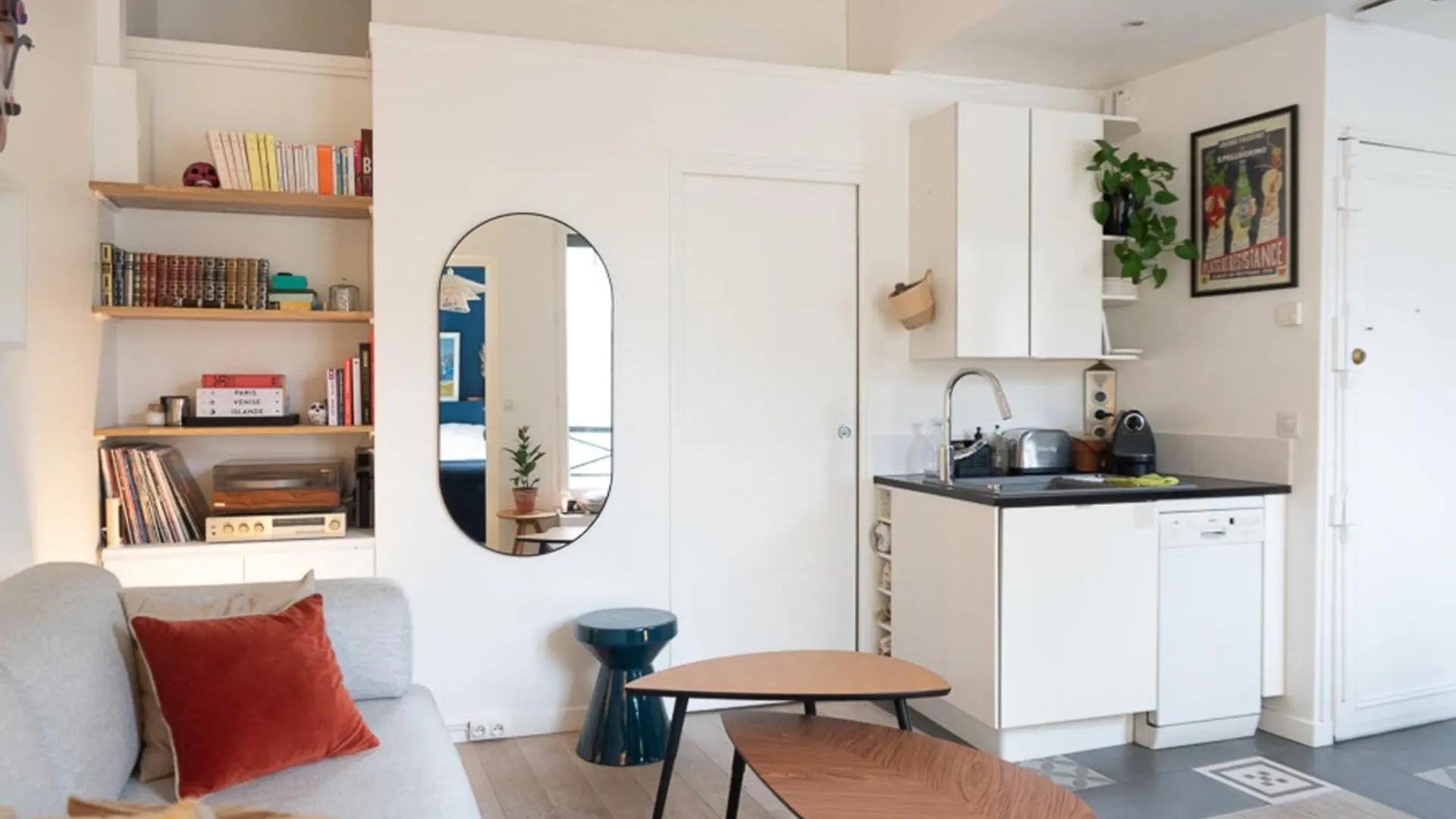 Comfortable T2 Apartment - Sacre Coeur View Paris France
